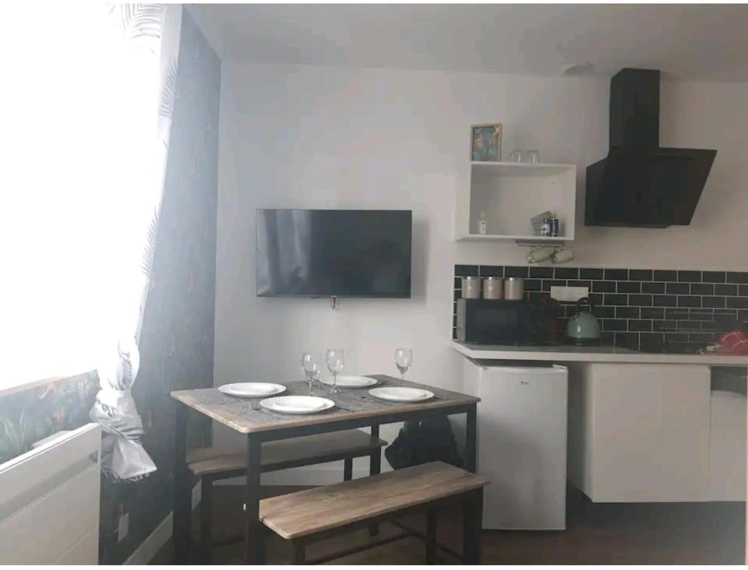 La Nouvelle-Orleans - Hyper-Centre- 2Mn Sncf - Wi-Fi Netflix Gratuit Apartment Niort Exterior photo
